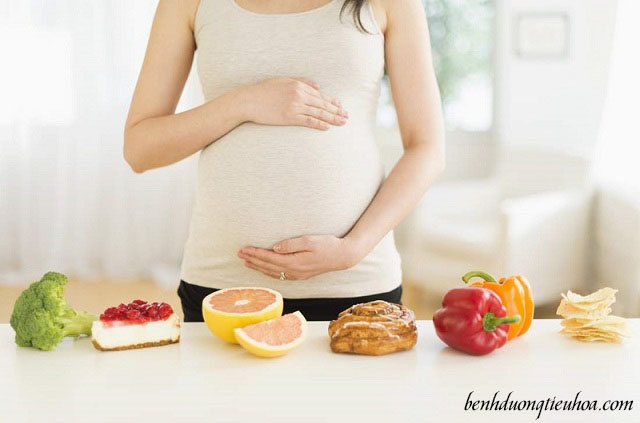 Đau dạ dày khi mang thai 3 tháng cuối