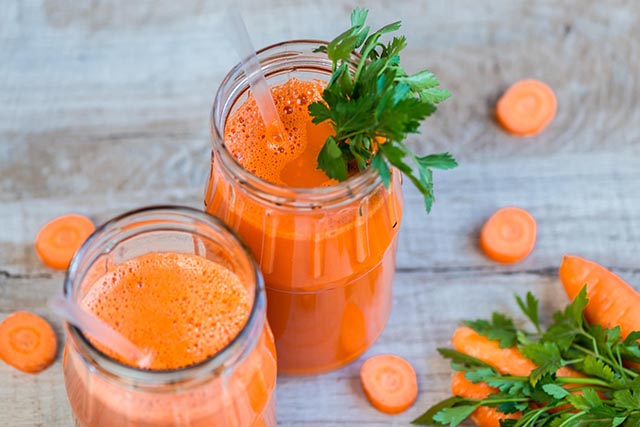 Nước ép cà rốt giúp giảm acid dạ dày