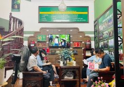 Rất đông bệnh nhân tìm đến Thuốc dân tộc để được thăm khám bệnh dạ dày mỗi ngày